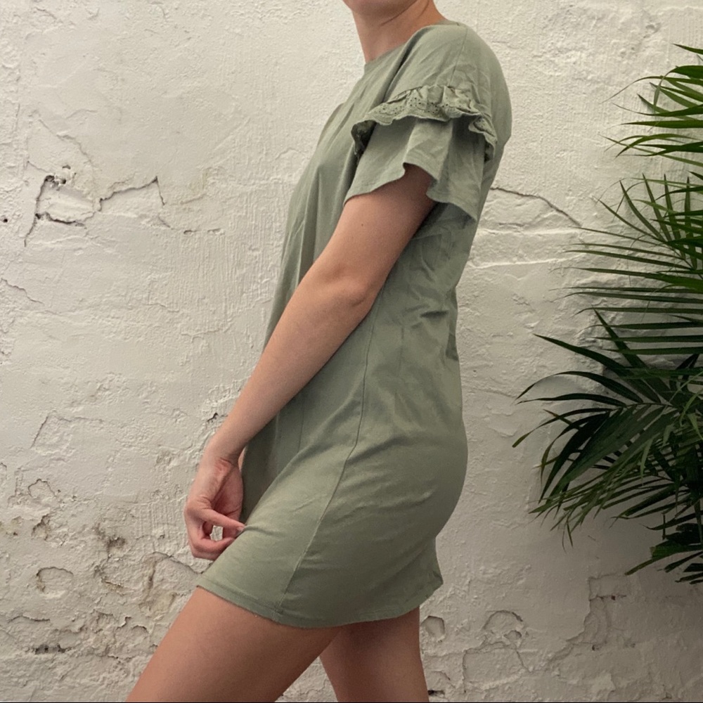 June & Hudson Green T Shirt Dress